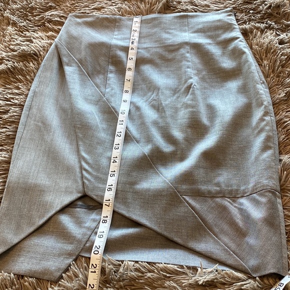 L.A.M.B Gray skirt - Picture 5 of 7